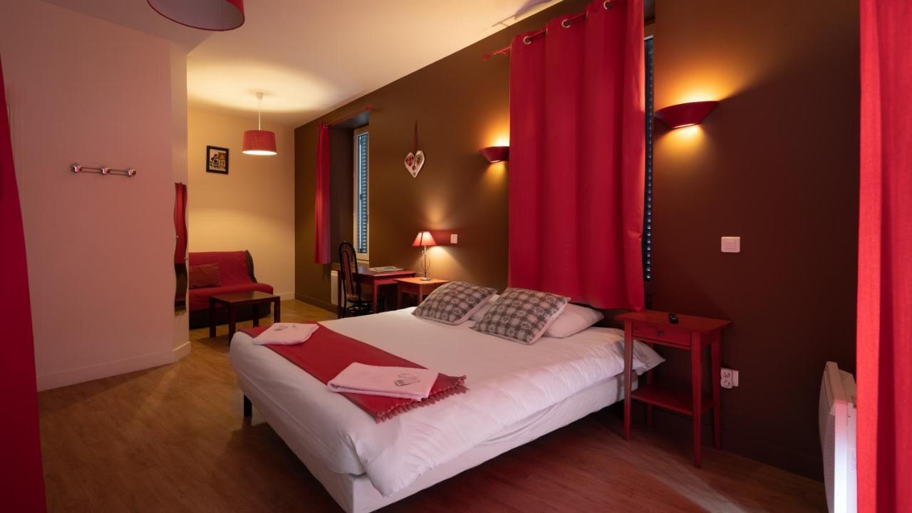 Le Geneve Otel La Bourboule Dış mekan fotoğraf